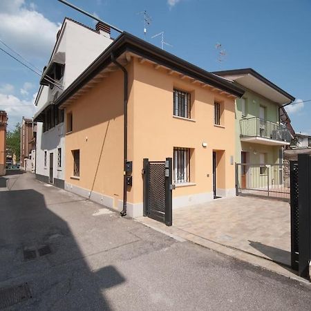 Casa Gemma - Big Family House With Free Parking Apartment San Giovanni Lupatoto Luaran gambar