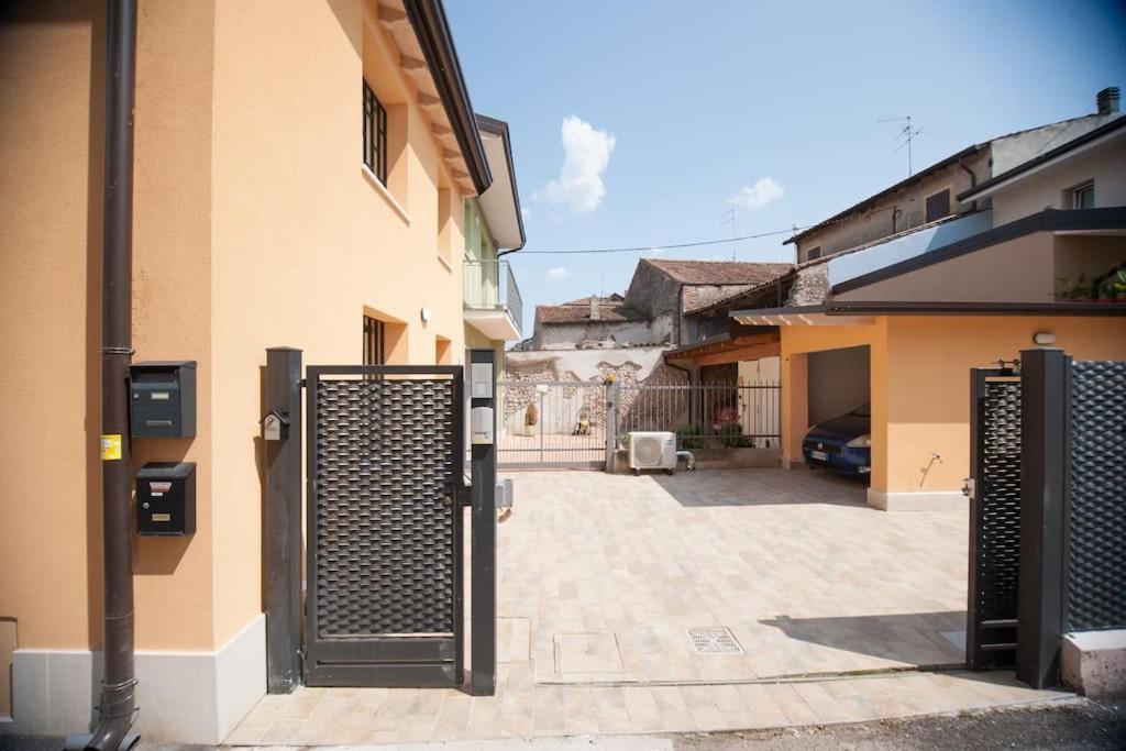 Casa Gemma - Big Family House With Free Parking Apartment San Giovanni Lupatoto Luaran gambar
